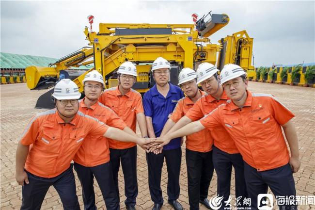 烟台一年轻团队成功打造全球首个干散货全自动化码头攻克世界级港口技术难题FB体育 FB体育平台(图2)