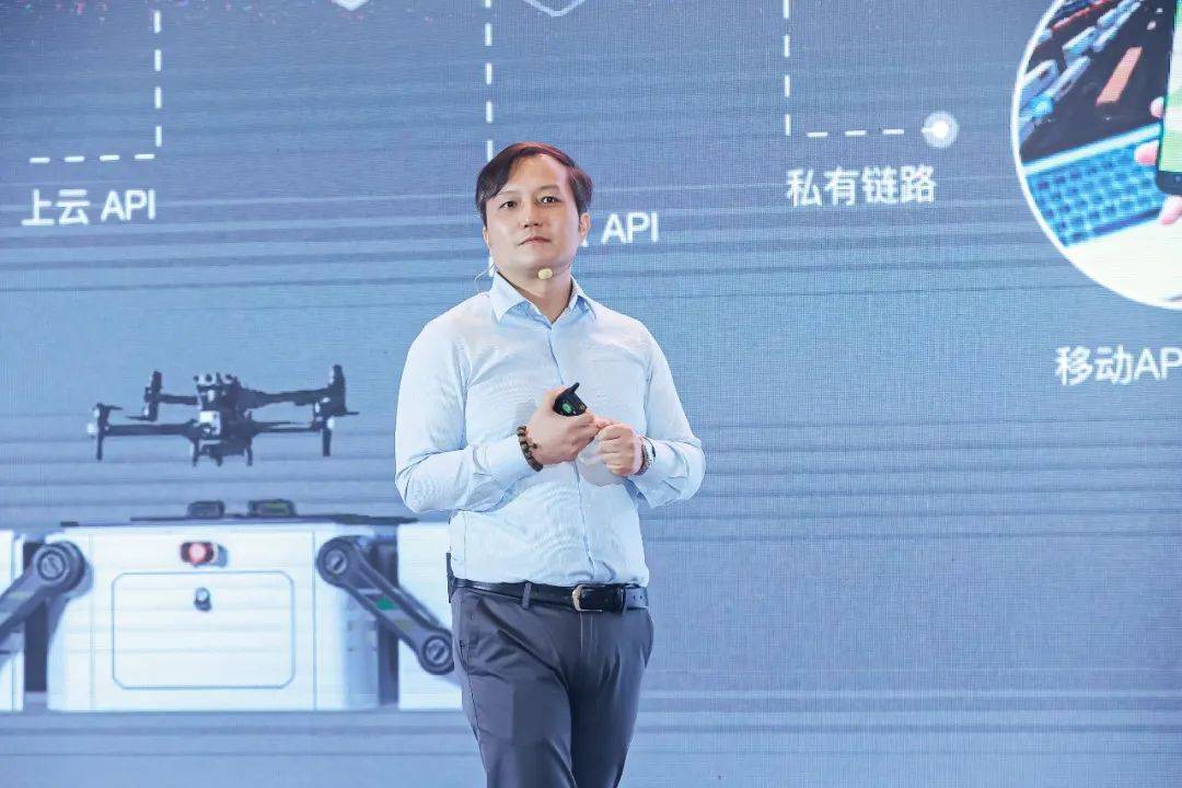 FB体育 FB体育平台中建信息丨拓智能机器业务 促数字化发展(图3)