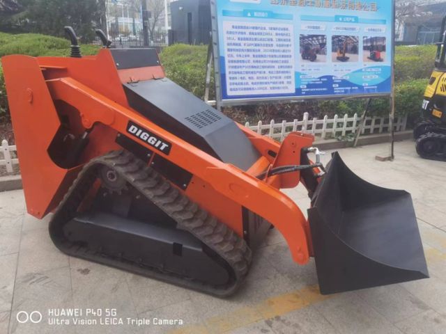 FB体育 FB体育平台丝绸、陶瓷、新能源车……“淄博制造顶呱呱” 11个国家客商齐聚淄博洽谈合作(图9)