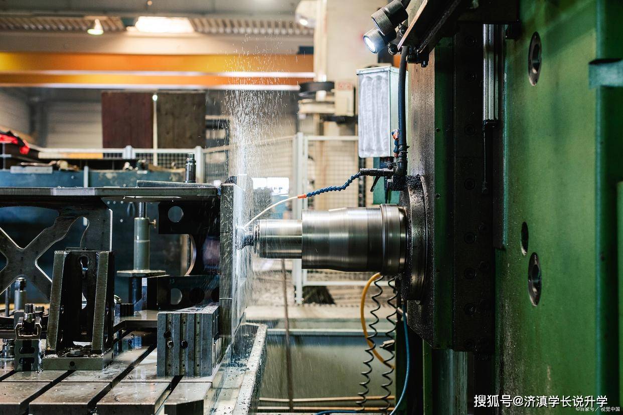 FB体育 FB体育平台机械类专业有哪些？它们的学习方向和就业岗位有哪些同与不同？(图3)
