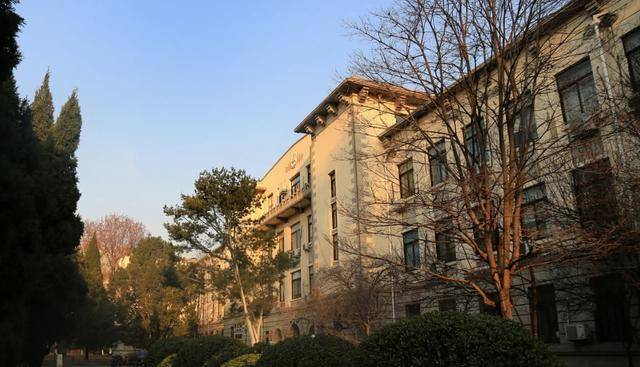 高考状元黎力FB体育 FB体育平台：抢银行被判10年出狱后考进西安交大今年刚毕业(图4)