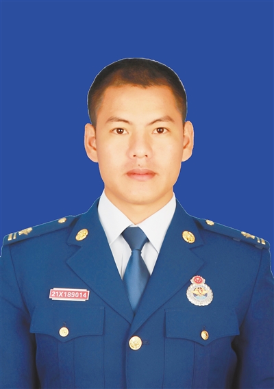 德耀中华第八届全国道德模范候选人事迹 FB体育 FB体育平台全国敬业奉献模范候选人(图14)