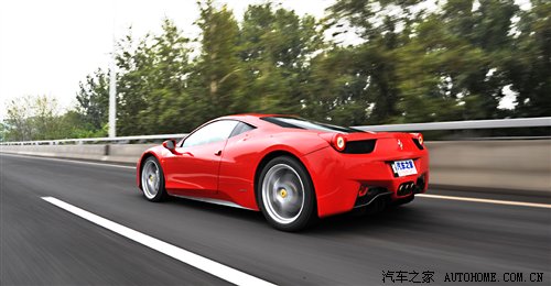 时间FB体育 FB体育平台机器！浅度试驾法拉利458 Italia(图10)