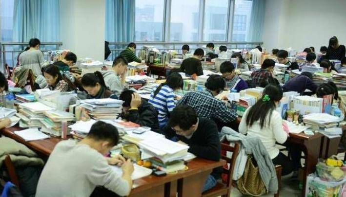 FB体育 FB体育平台不同专业考研难度梯队排名分为5大梯队“卷王”专业要避开(图7)