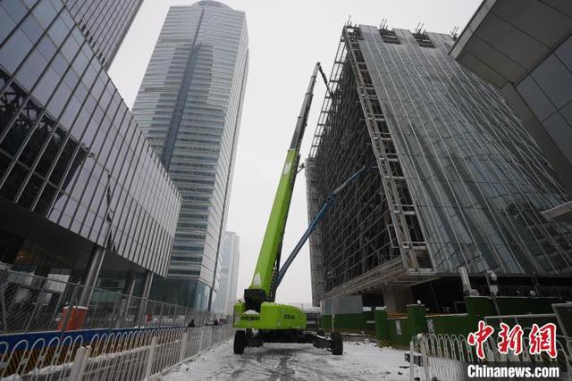 中国制造企业“出海”新故事：向“高处”FB体育 FB体育平台发展新质生产力(图2)