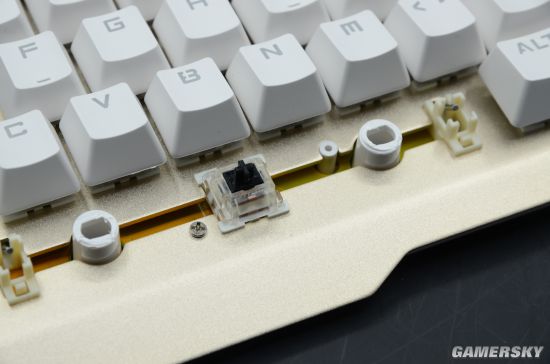 买一次能用一辈子 全球首款可换轴机械键盘把玩体验FB体育 FB体育平台(图3)