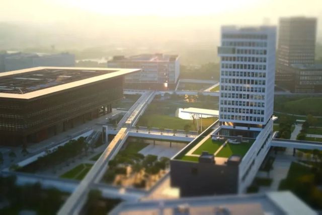 FB体育 FB体育平台深圳技术大学王牌专业是什么？在深圳遇见光学未来(图2)