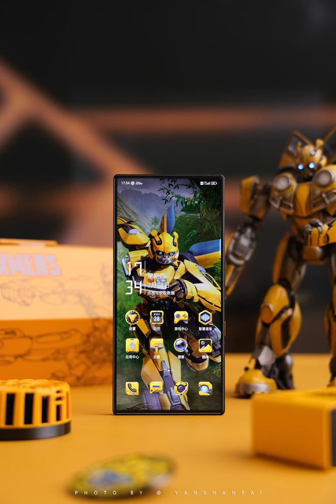 红魔9 Pro+大黄蜂限量典藏版上手这变形金刚元素太满了FB体育 FB体育平台(图9)