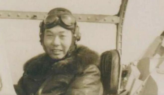 1971年氢弹空投失FB体育 FB体育平台败飞行员放弃跳伞周总理：人员全撤入地道(图8)