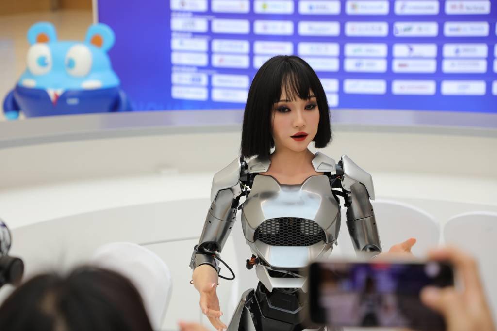 FB体育 FB体育平台2024中关村论坛年会开幕在即 仿生机器人亮相(图6)